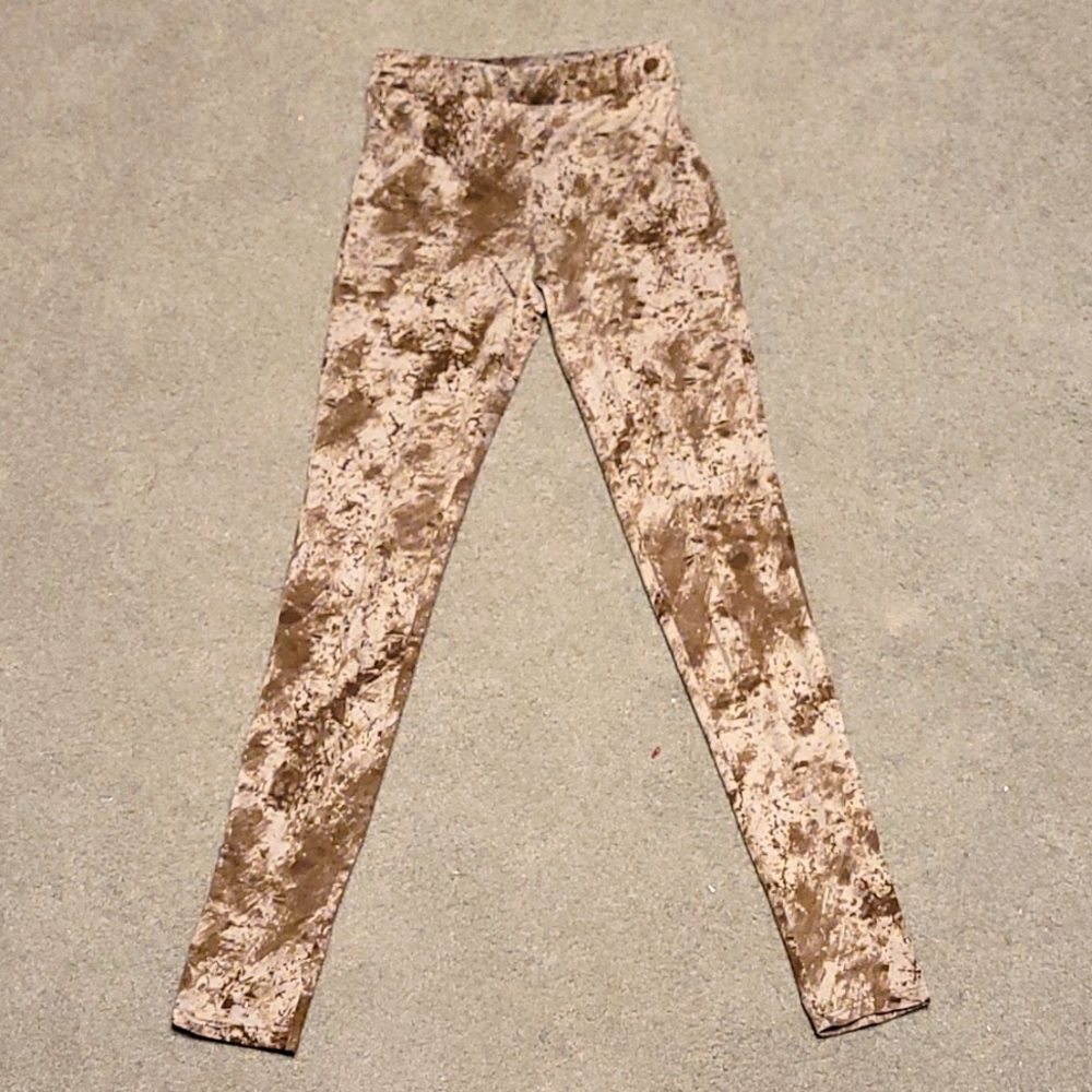 Stretchy splattered brown high waisted leggings